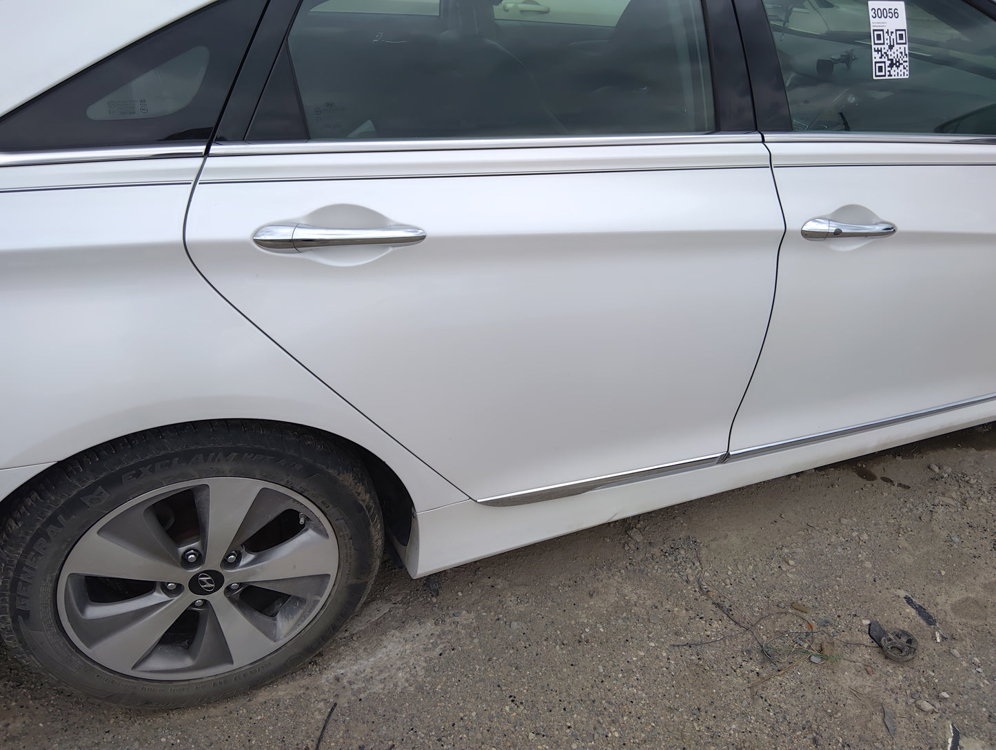 2011-2015 Hyundai Sonata Passenger Rear Door Oem - Oemusedautoparts1.com