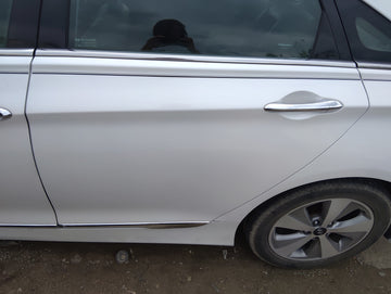 2011-2015 Hyundai Sonata Driver Rear Door Oem - Oemusedautoparts1.com