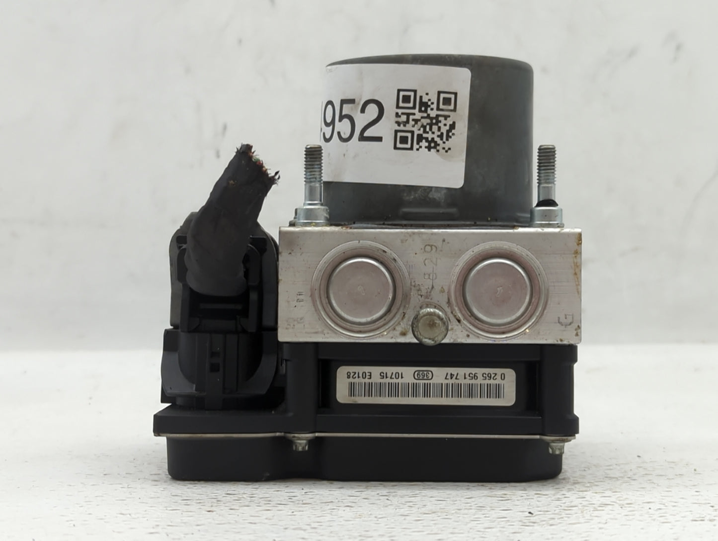 2011-2013 Hyundai Sonata ABS Pump Control Module Replacement P/N:58920-3Q500 Fits Fits 2011 2012 2013 OEM Used Auto Parts - 