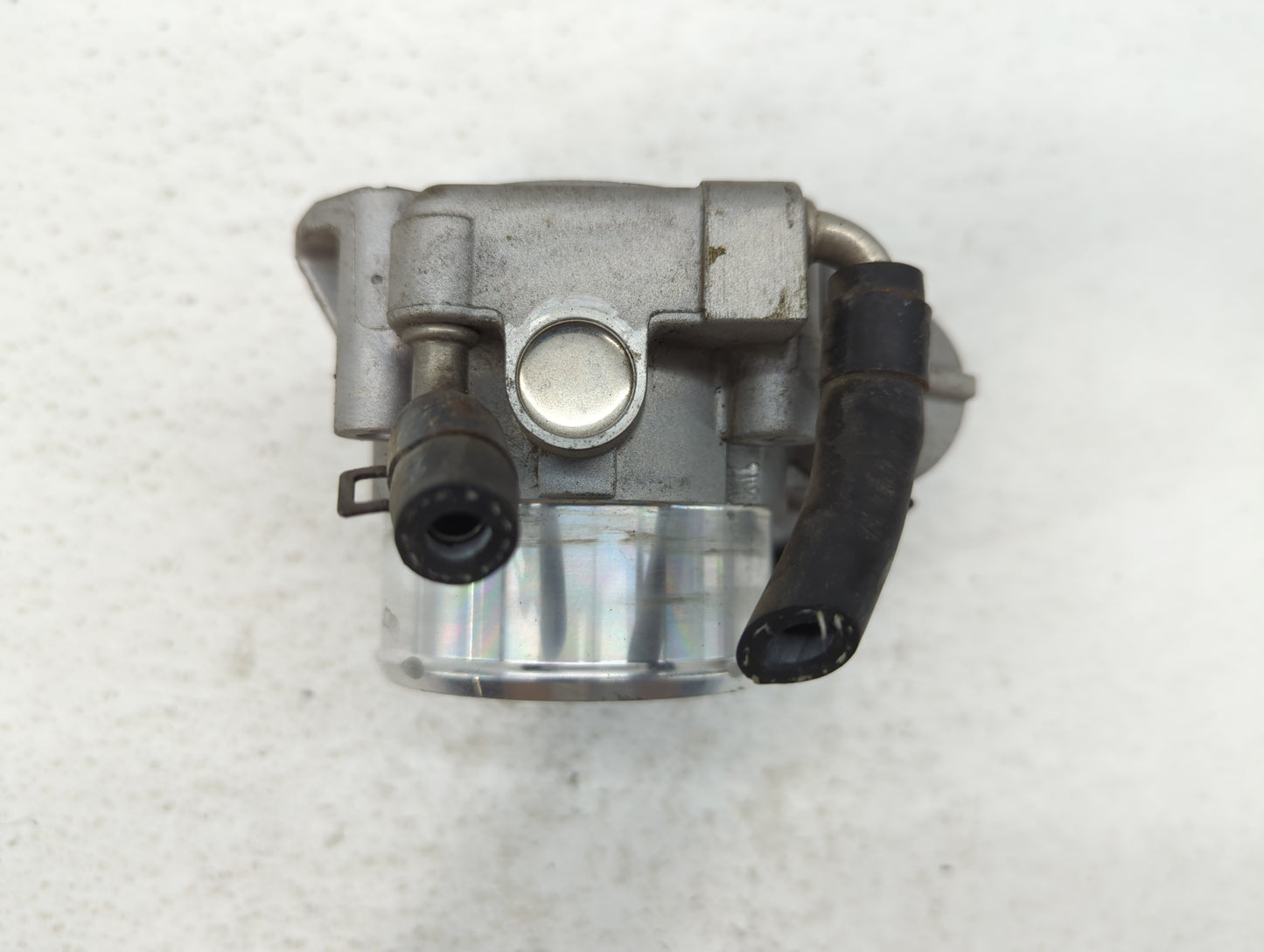 2011-2014 Hyundai Sonata Throttle Body P/N:35100-2G700 Fits Fits 2011 2012 2013 2014 2015 2016 OEM Used Auto Parts - Oemused