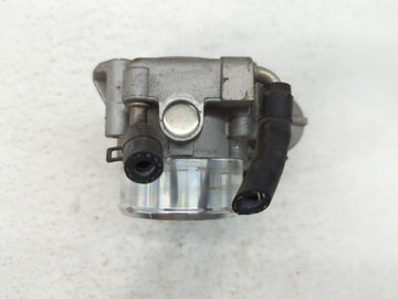 2011-2014 Hyundai Sonata Throttle Body P/N:35100-2G700 Fits Fits 2011 2012 2013 2014 2015 2016 OEM Used Auto Parts