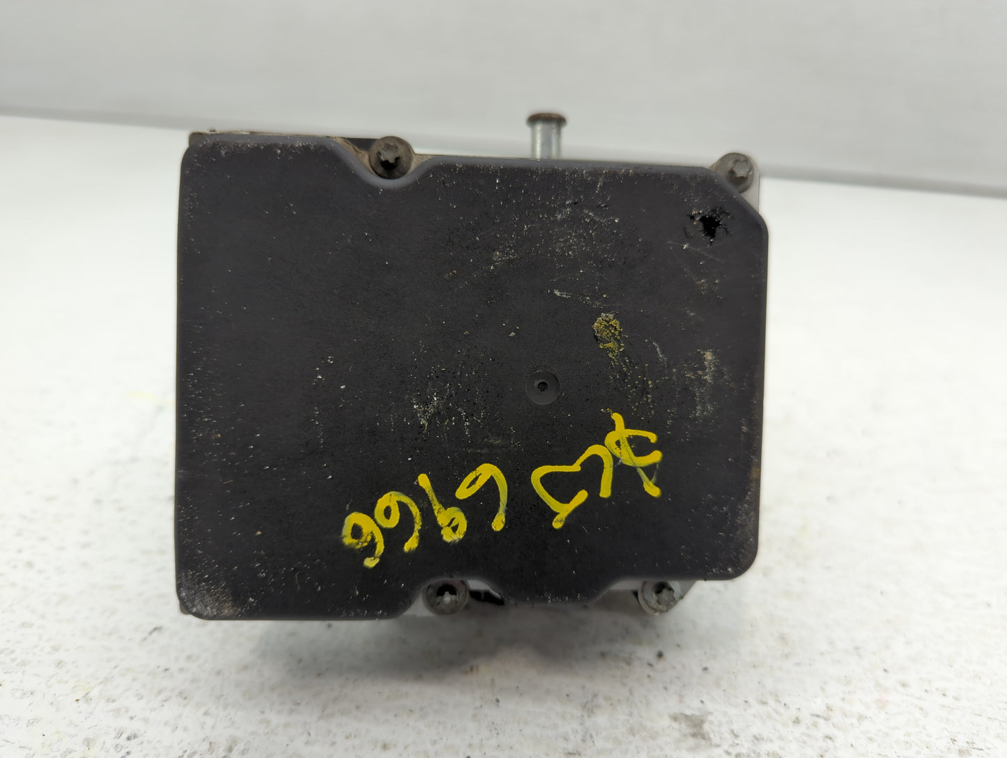 2011-2013 Hyundai Sonata ABS Pump Control Module Replacement P/N:58920 3Q500 Fits Fits 2011 2012 2013 OEM Used Auto Parts - 