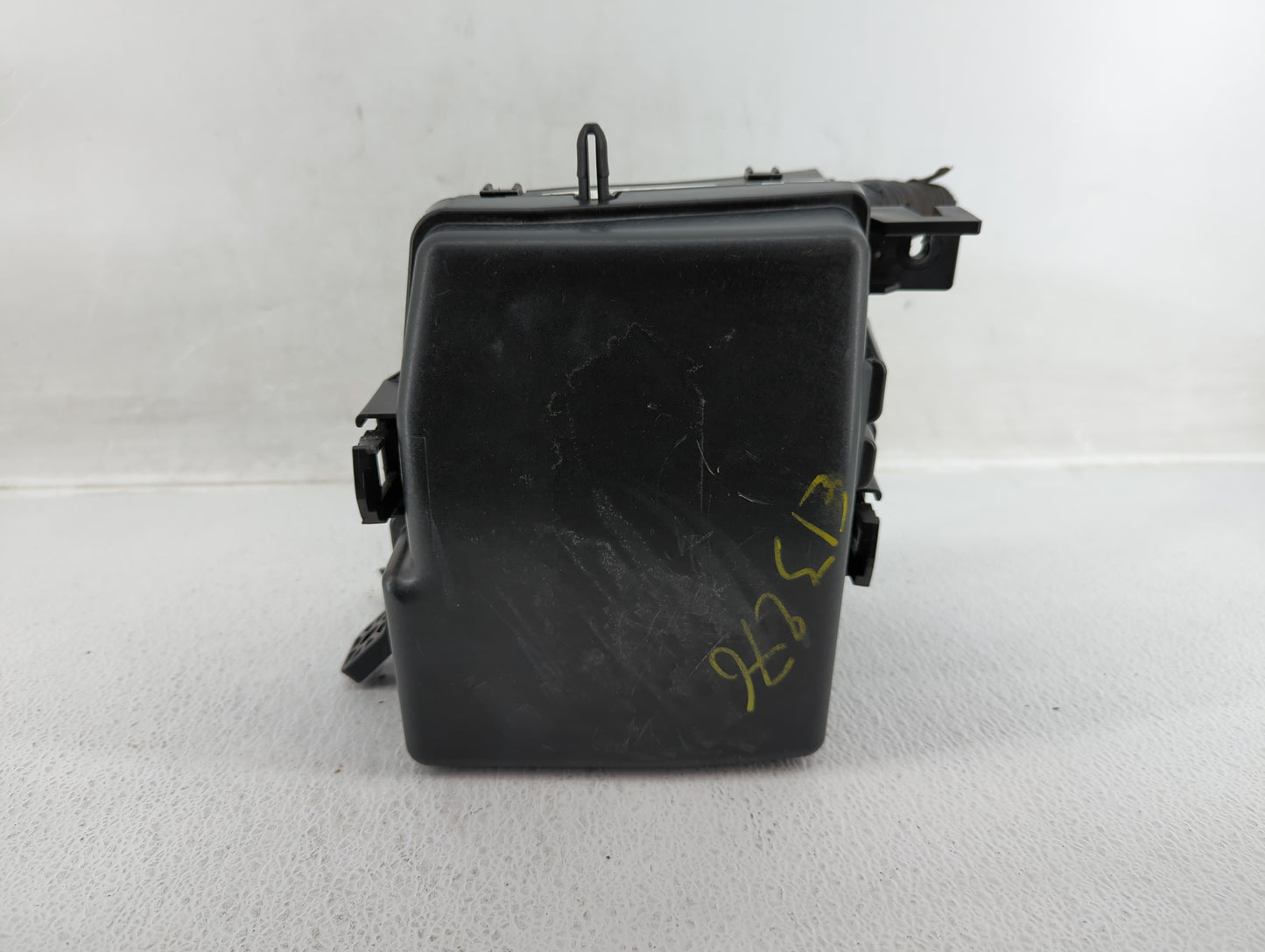 2011-2012 Hyundai Sonata Fusebox Fuse Box Panel Relay Module P/N:91200-4R015 Fits Fits 2011 2012 OEM Used Auto Parts - Oemus