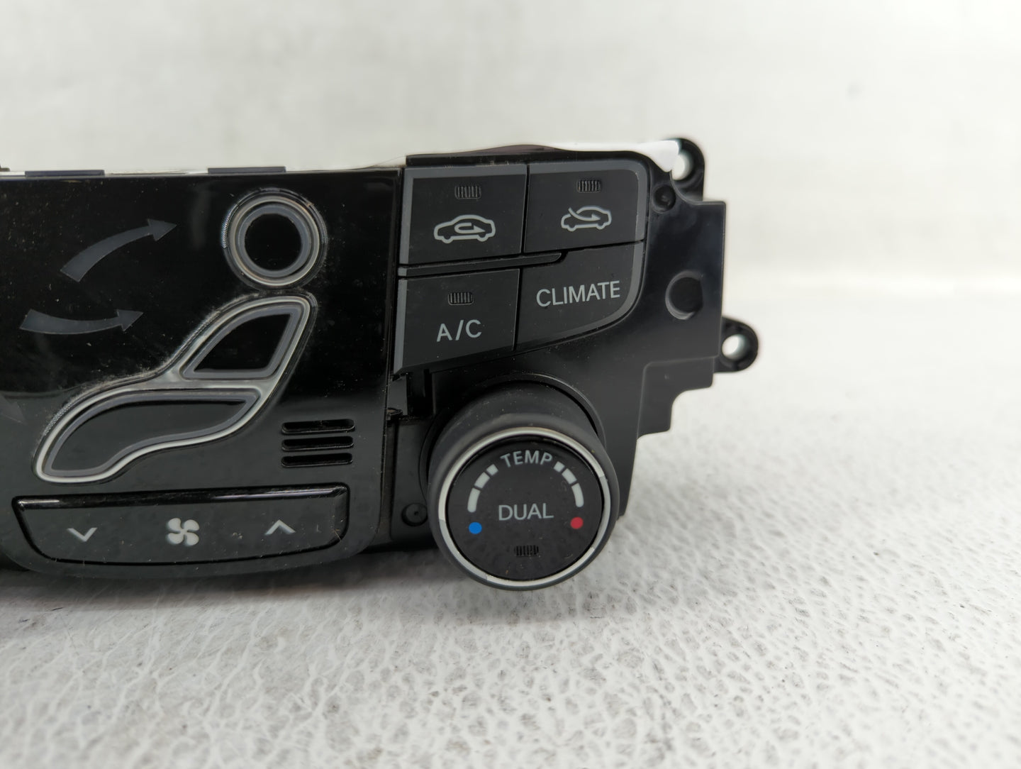 2012 Hyundai Sonata Climate Control Module Temperature AC/Heater Replacement P/N:97250-4RDB2 Fits OEM Used Auto Parts - Oemu