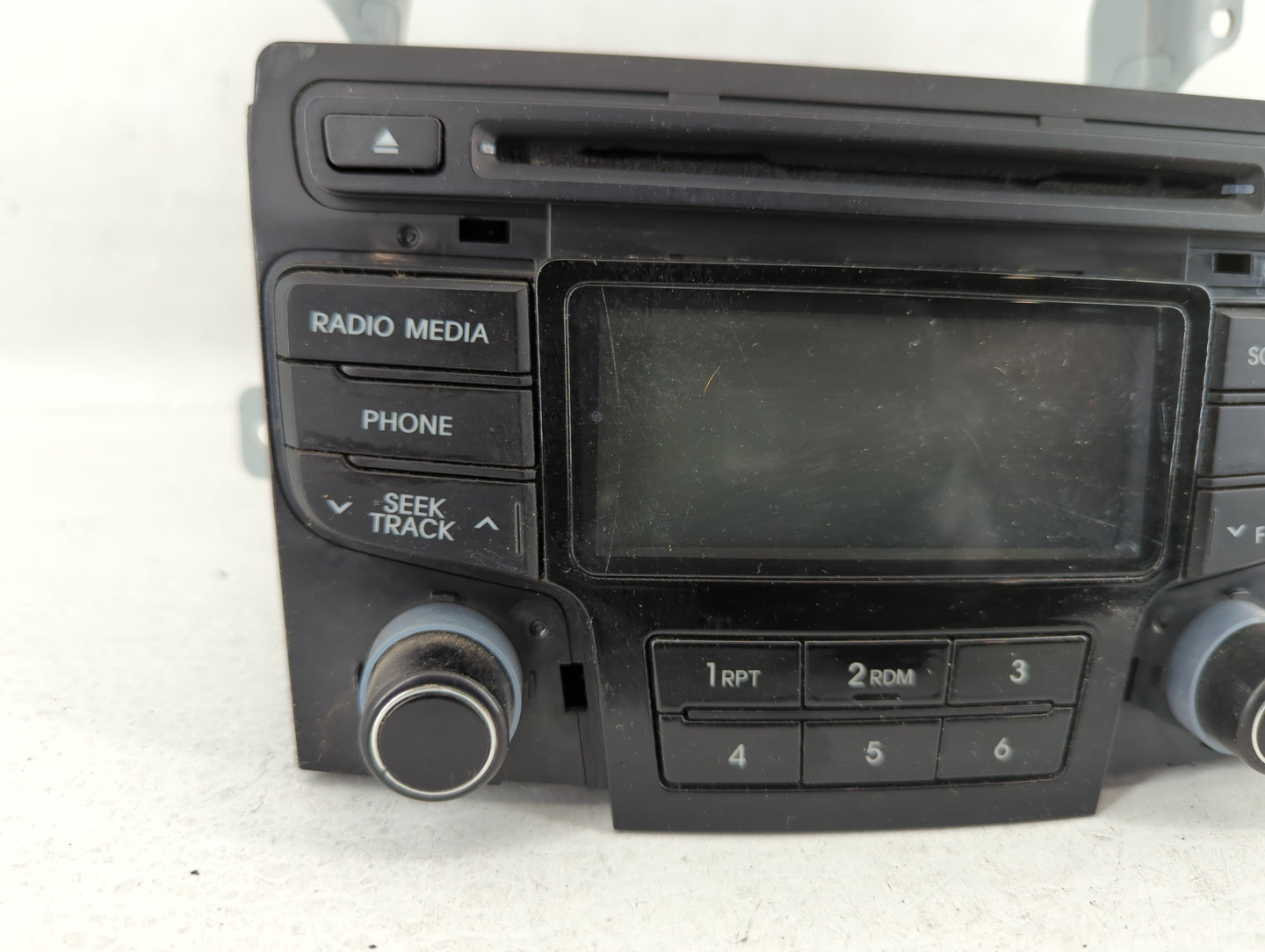 2012-2015 Hyundai Sonata Am Fm Cd Player Radio Receiver - Oemusedautoparts1.com