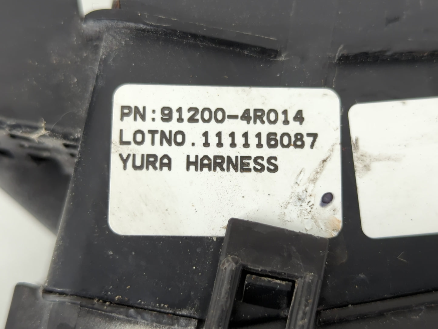2011-2012 Hyundai Sonata Fusebox Fuse Box Panel Relay Module P/N:91200-4R014 Fits Fits 2011 2012 OEM Used Auto Parts - Oemus