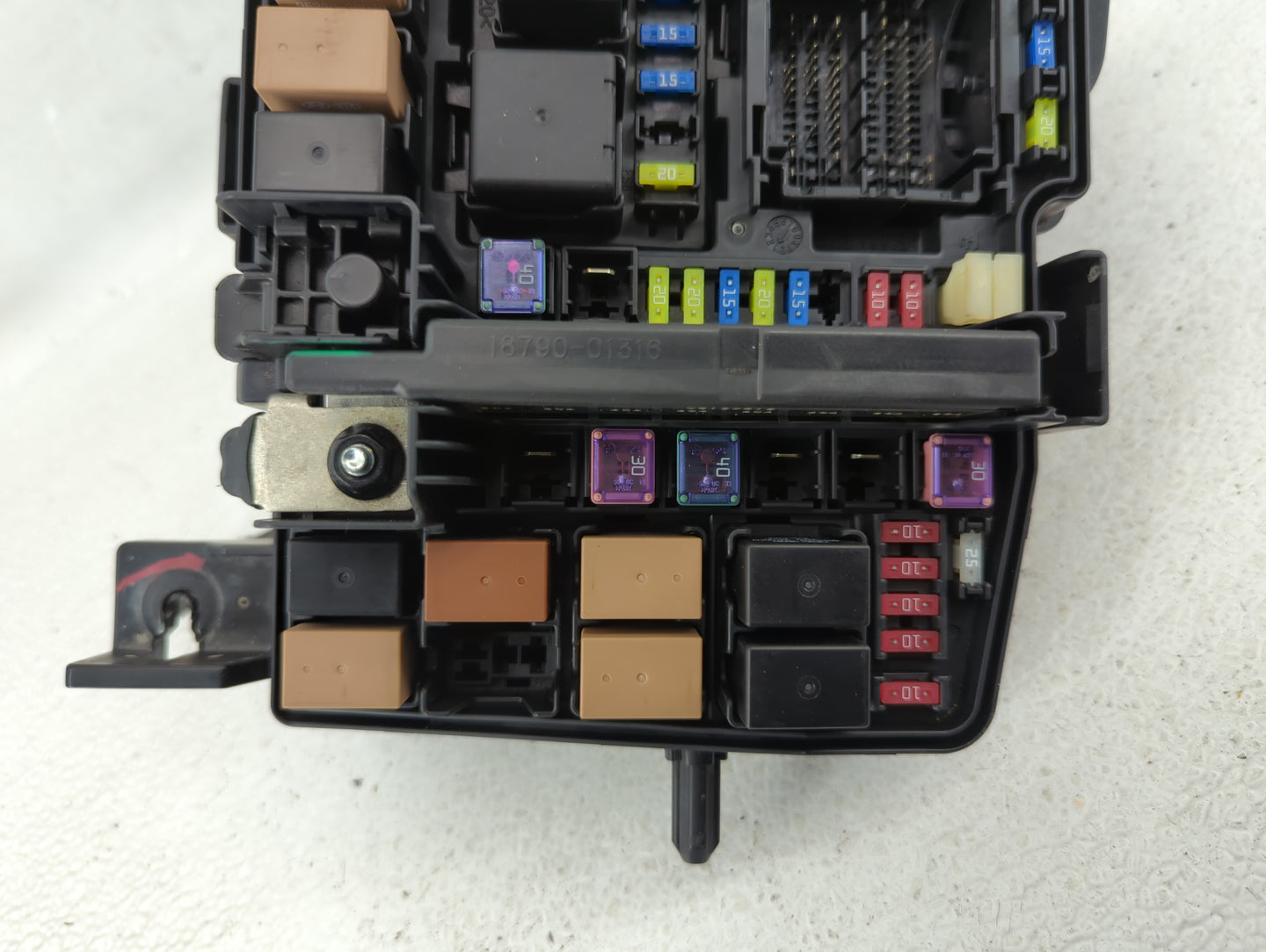 2011-2014 Hyundai Sonata Fusebox Fuse Box Panel Relay Module P/N:91950-3S7102 Fits Fits 2011 2012 2013 2014 OEM Used Auto Pa