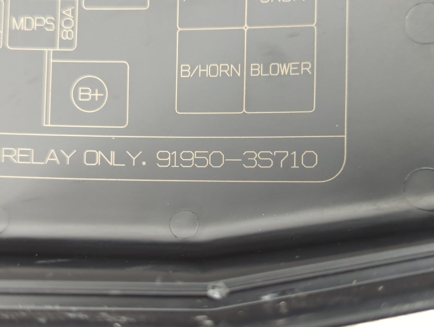 2011-2014 Hyundai Sonata Fusebox Fuse Box Panel Relay Module P/N:91950-3S7102 Fits Fits 2011 2012 2013 2014 OEM Used Auto Pa