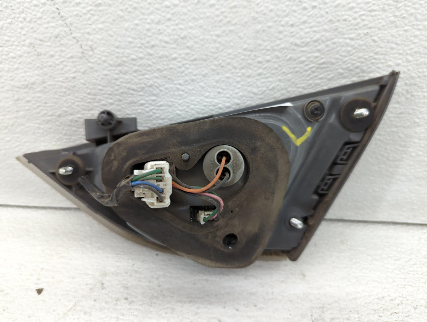 2011-2015 Hyundai Sonata Tail Light Assembly Driver Left OEM Fits Fits 2011 2012 2013 2014 2015 OEM Used Auto Parts - Oemuse