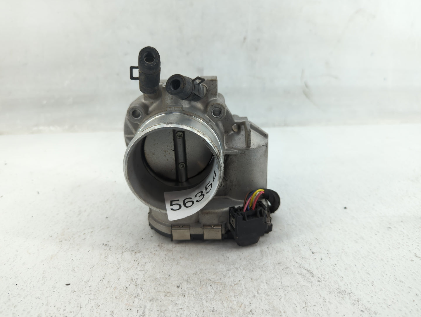 2011-2014 Hyundai Sonata Throttle Body P/N:35100-2G710 Fits Fits 2011 2012 2013 2014 2015 2016 OEM Used Auto Parts - Oemused
