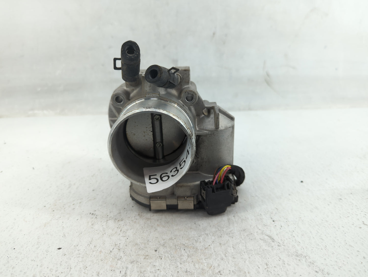 2011-2014 Hyundai Sonata Throttle Body P/N:35100-2G710 Fits Fits 2011 2012 2013 2014 2015 2016 OEM Used Auto Parts - Oemused