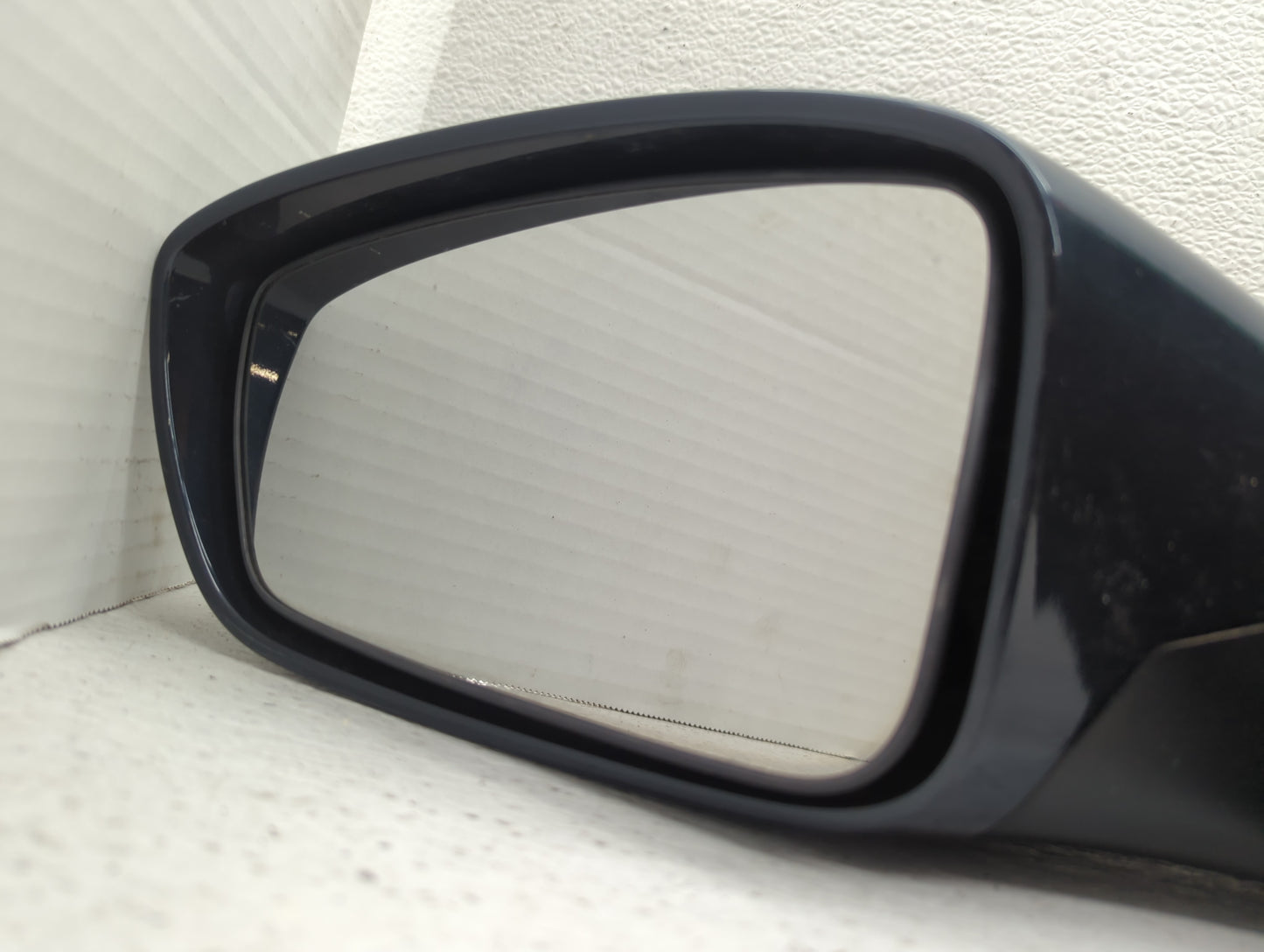 2011-2014 Hyundai Sonata Driver Side View Mirror - Left Door Mirror OEM Used - Oemusedautoparts1.com