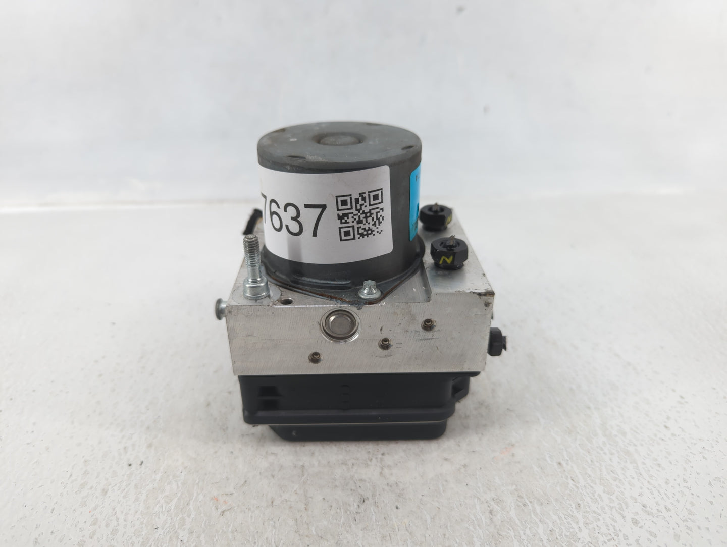 2011-2013 Hyundai Sonata ABS Pump Control Module Replacement P/N:58920-3Q500 Fits Fits 2011 2012 2013 OEM Used Auto Parts - 