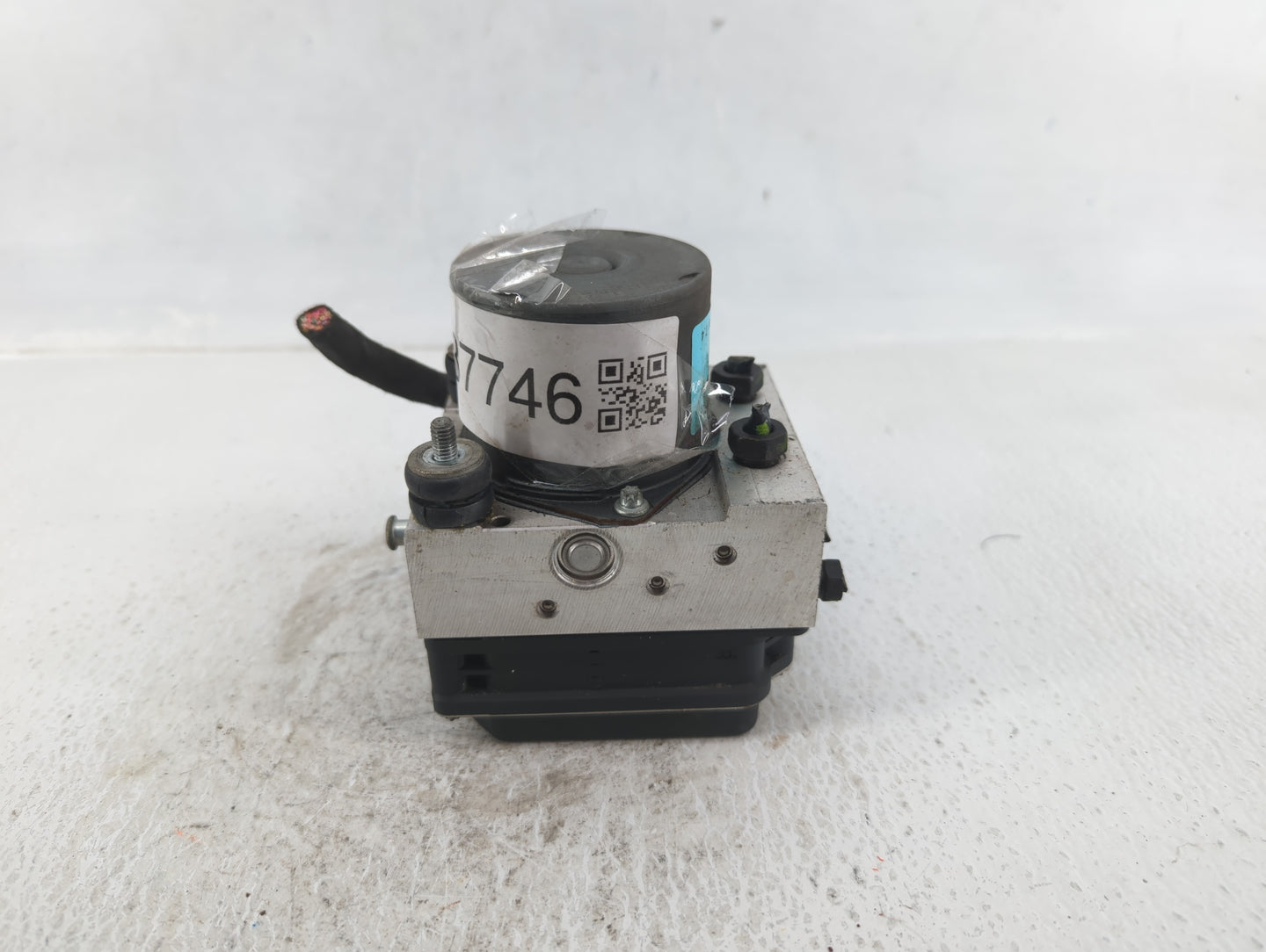 2011-2013 Hyundai Sonata ABS Pump Control Module Replacement P/N:58920-3Q500 Fits Fits 2011 2012 2013 OEM Used Auto Parts - 