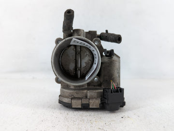 2011-2015 Hyundai Sonata Throttle Body P/N:35100-2G800 Fits Fits 2011 2012 2013 2014 2015 2016 OEM Used Auto Parts - Oemused