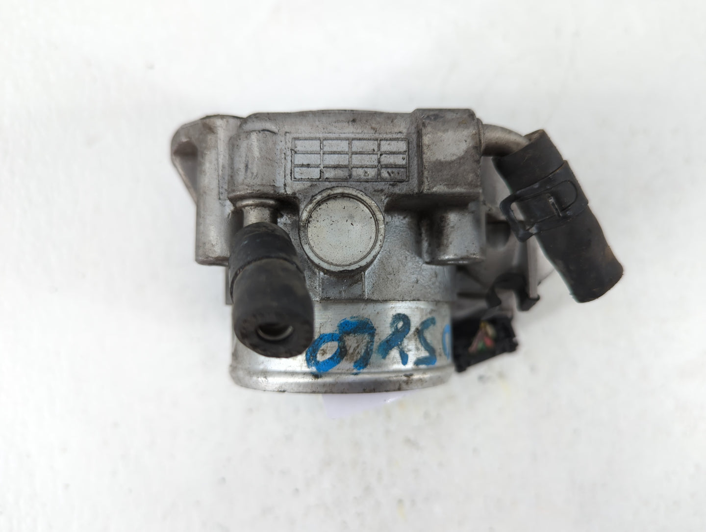 2011-2015 Hyundai Sonata Throttle Body P/N:35100-2G800 Fits Fits 2011 2012 2013 2014 2015 2016 OEM Used Auto Parts - Oemused