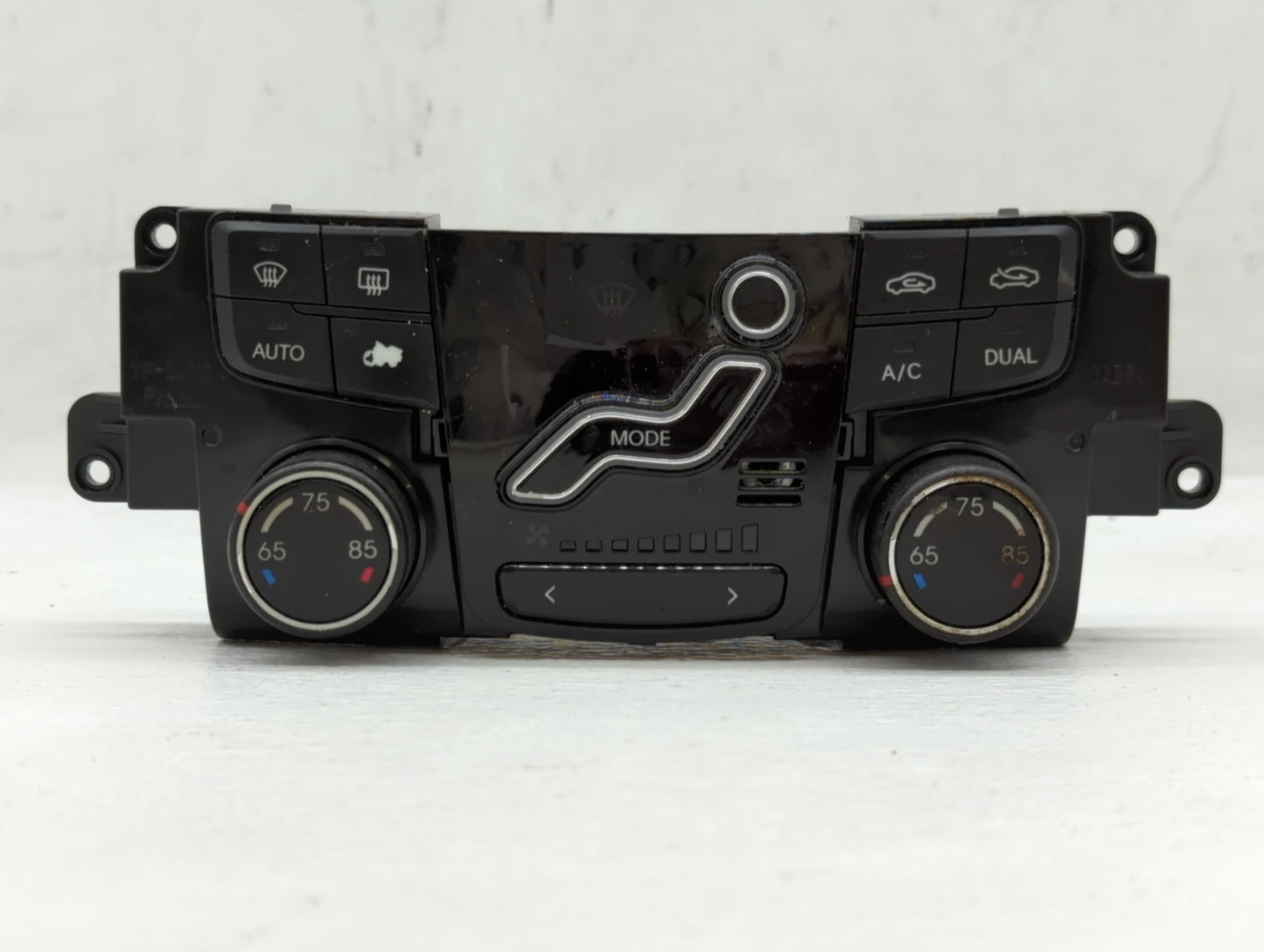 2011-2013 Hyundai Sonata Climate Control Module Temperature AC/Heater Replacement P/N:7YFDNAGJE054 97250-3Q300 Fits OEM Used