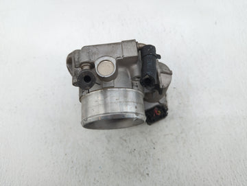 2011-2014 Hyundai Sonata Throttle Body P/N:35100-2G700 Fits Fits 2011 2012 2013 2014 2015 2016 OEM Used Auto Parts