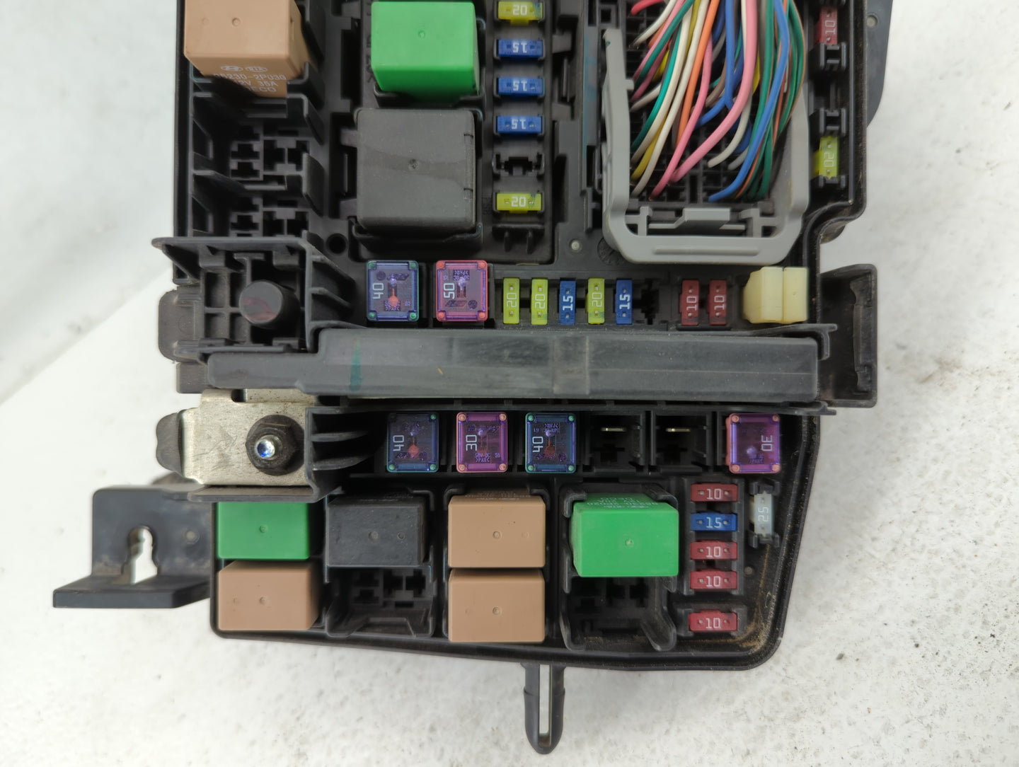 2011-2014 Hyundai Sonata Fusebox Fuse Box Panel Relay Module P/N:91950-3S740 Fits Fits 2011 2012 2013 2014 OEM Used Auto Par