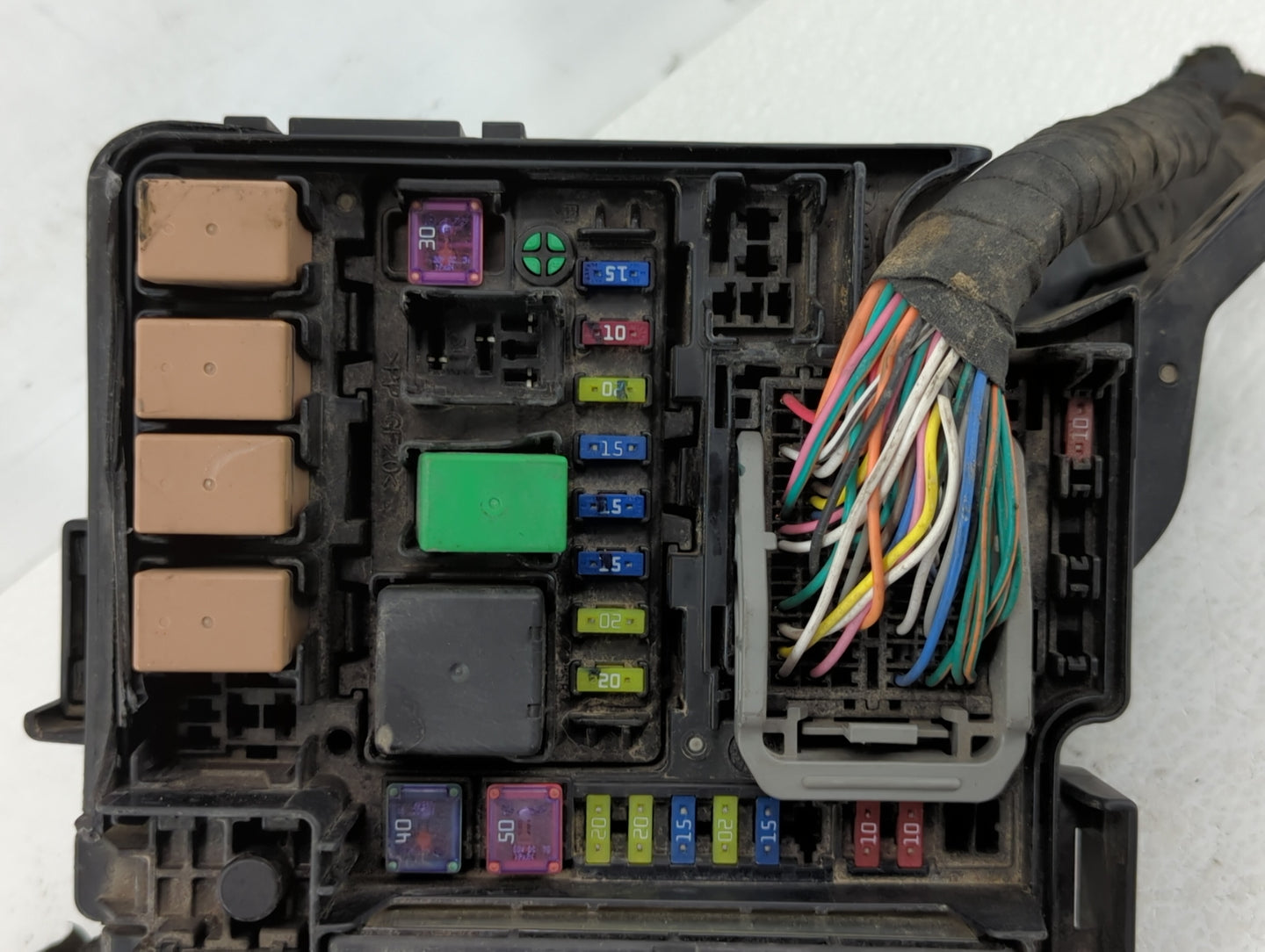 2011-2012 Hyundai Sonata Fusebox Fuse Box Panel Relay Module P/N:4YFP1110 5630030601 Fits Fits 2011 2012 OEM Used Auto Parts