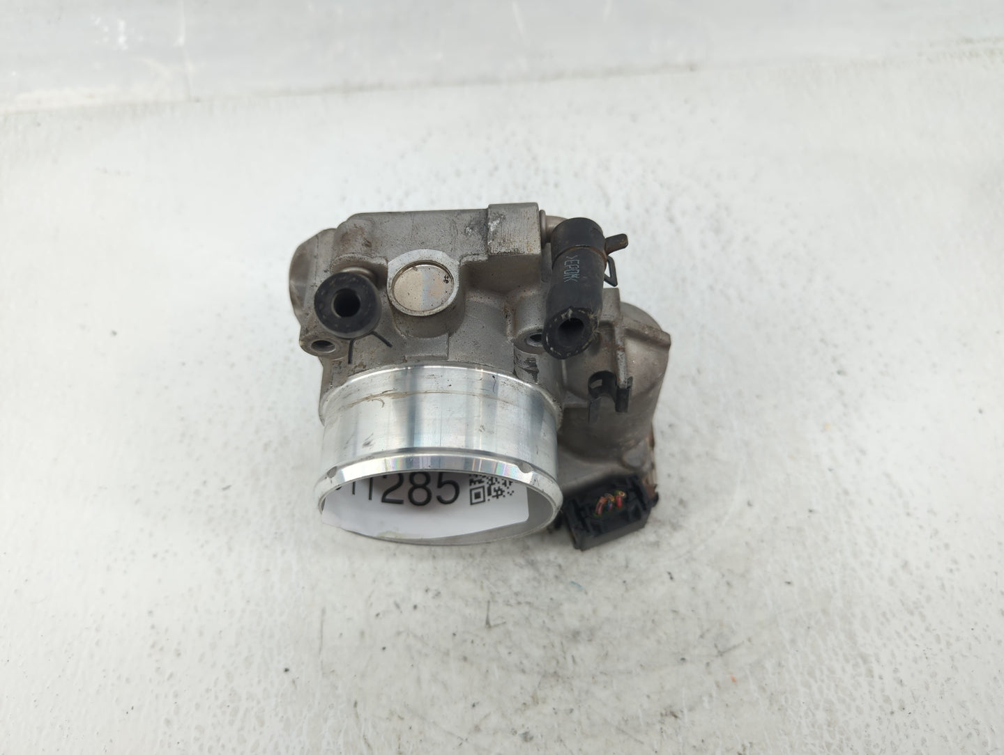 2011-2014 Hyundai Sonata Throttle Body P/N:351000-2G700 Fits Fits 2011 2012 2013 2014 2015 2016 OEM Used Auto Parts - Oemuse