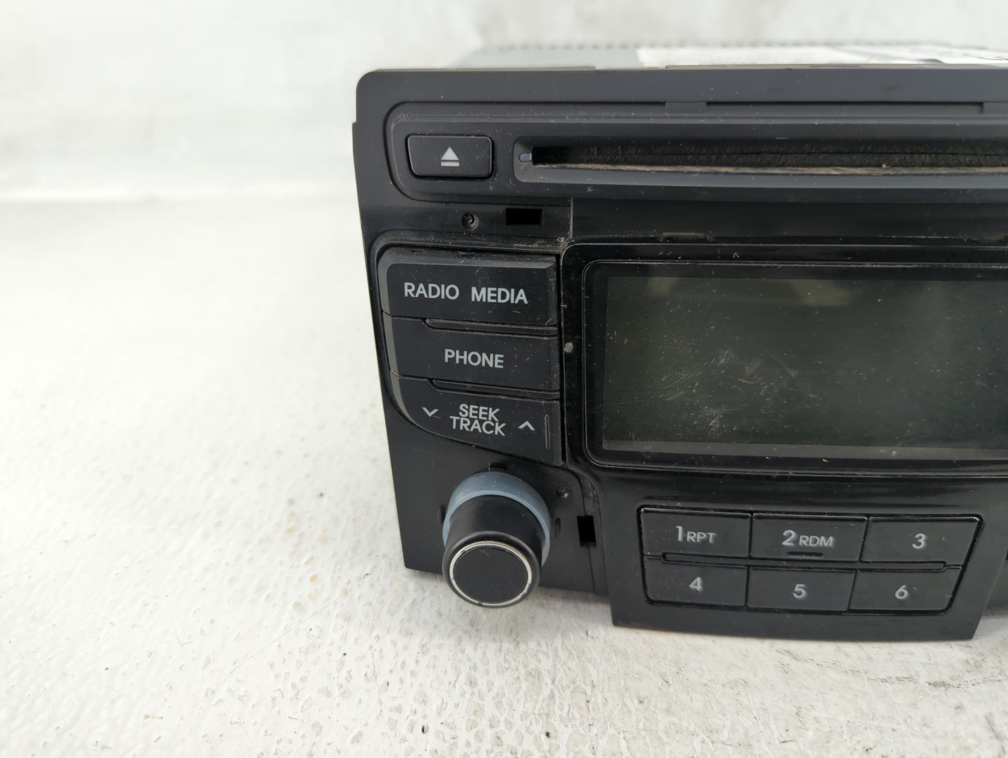 2012-2015 Hyundai Sonata Am Fm Cd Player Radio Receiver - Oemusedautoparts1.com