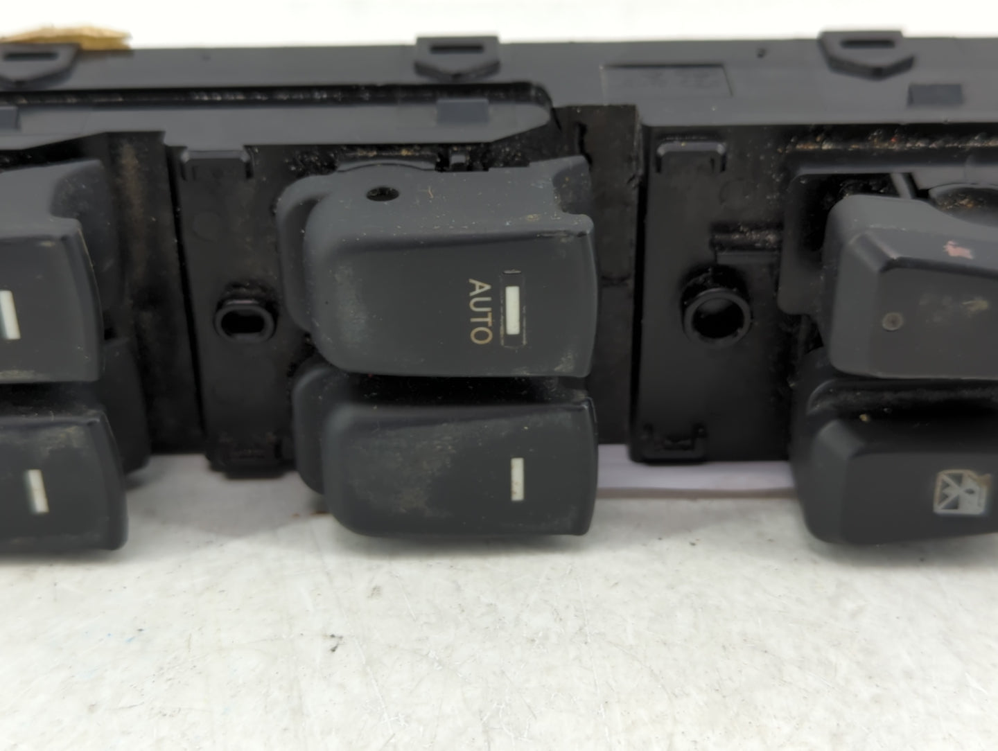 2011-2015 Hyundai Sonata Master Power Window Switch Replacement Driver Side Left P/N:201201111360 Fits OEM Used Auto Parts -