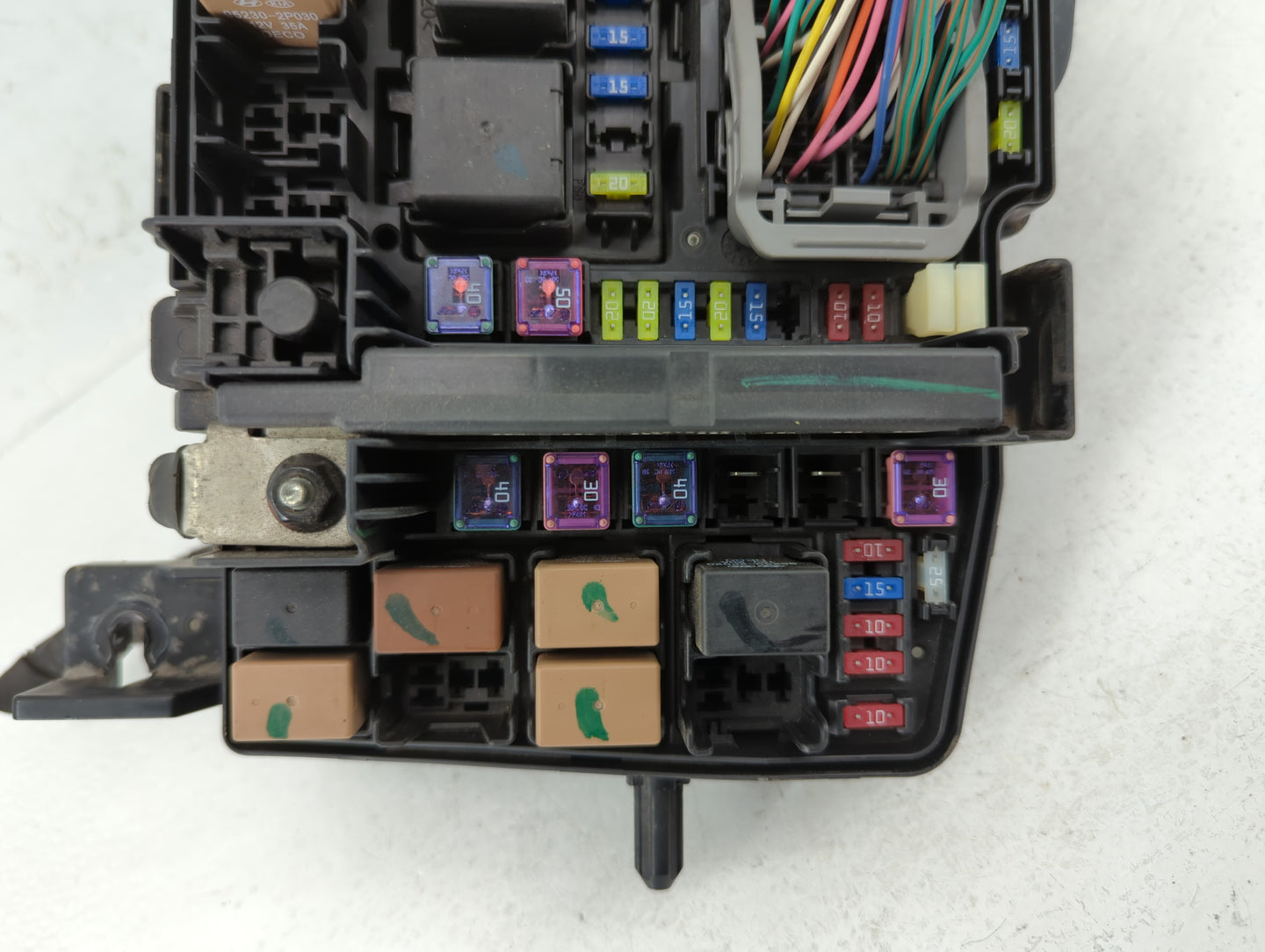 2011-2014 Hyundai Sonata Fusebox Fuse Box Panel Relay Module P/N:91950-3S740 Fits Fits 2011 2012 2013 2014 OEM Used Auto Par