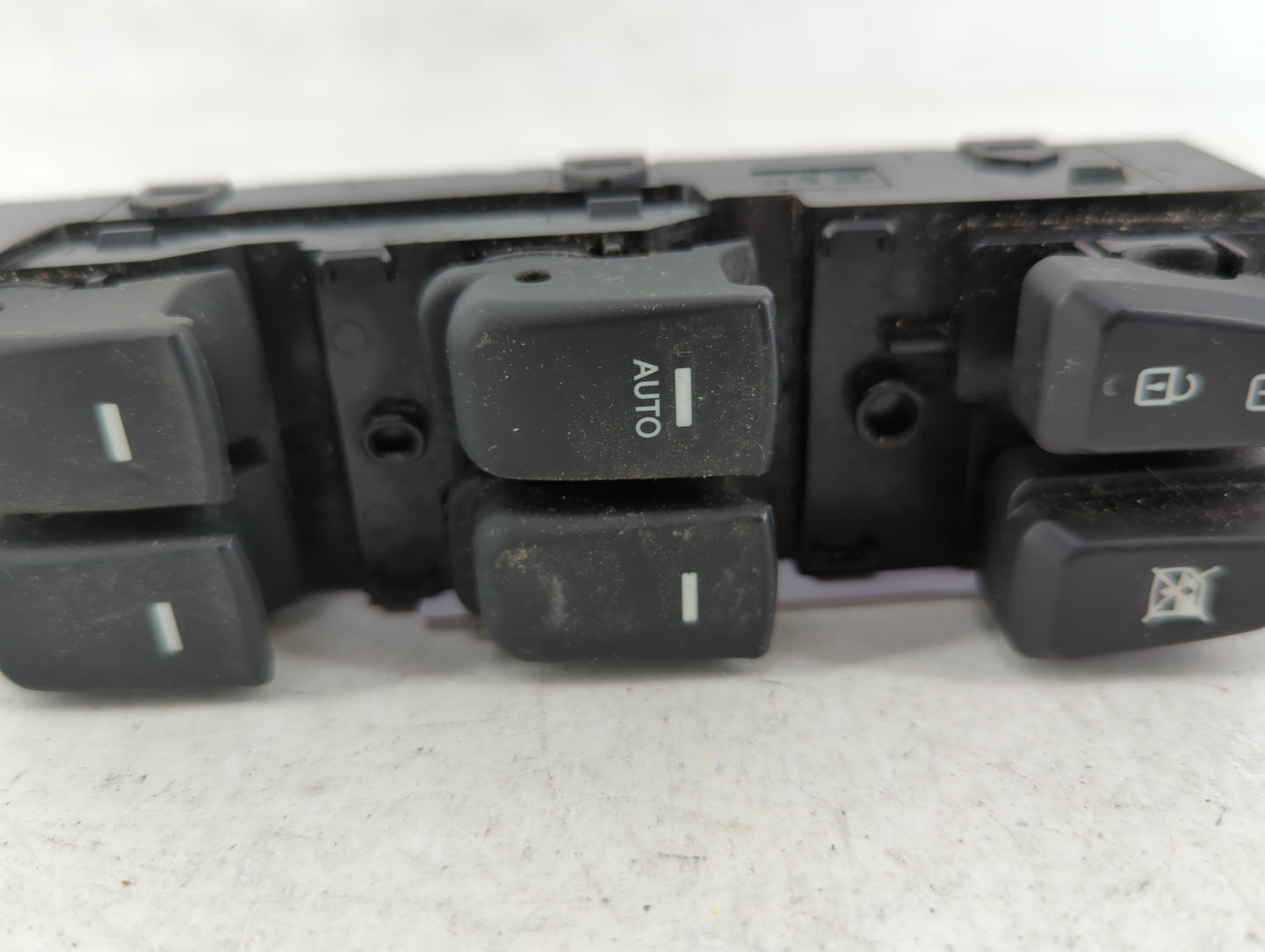 2011-2015 Hyundai Sonata Master Power Window Switch Replacement Driver Side Left P/N:201306020471 Fits OEM Used Auto Parts -