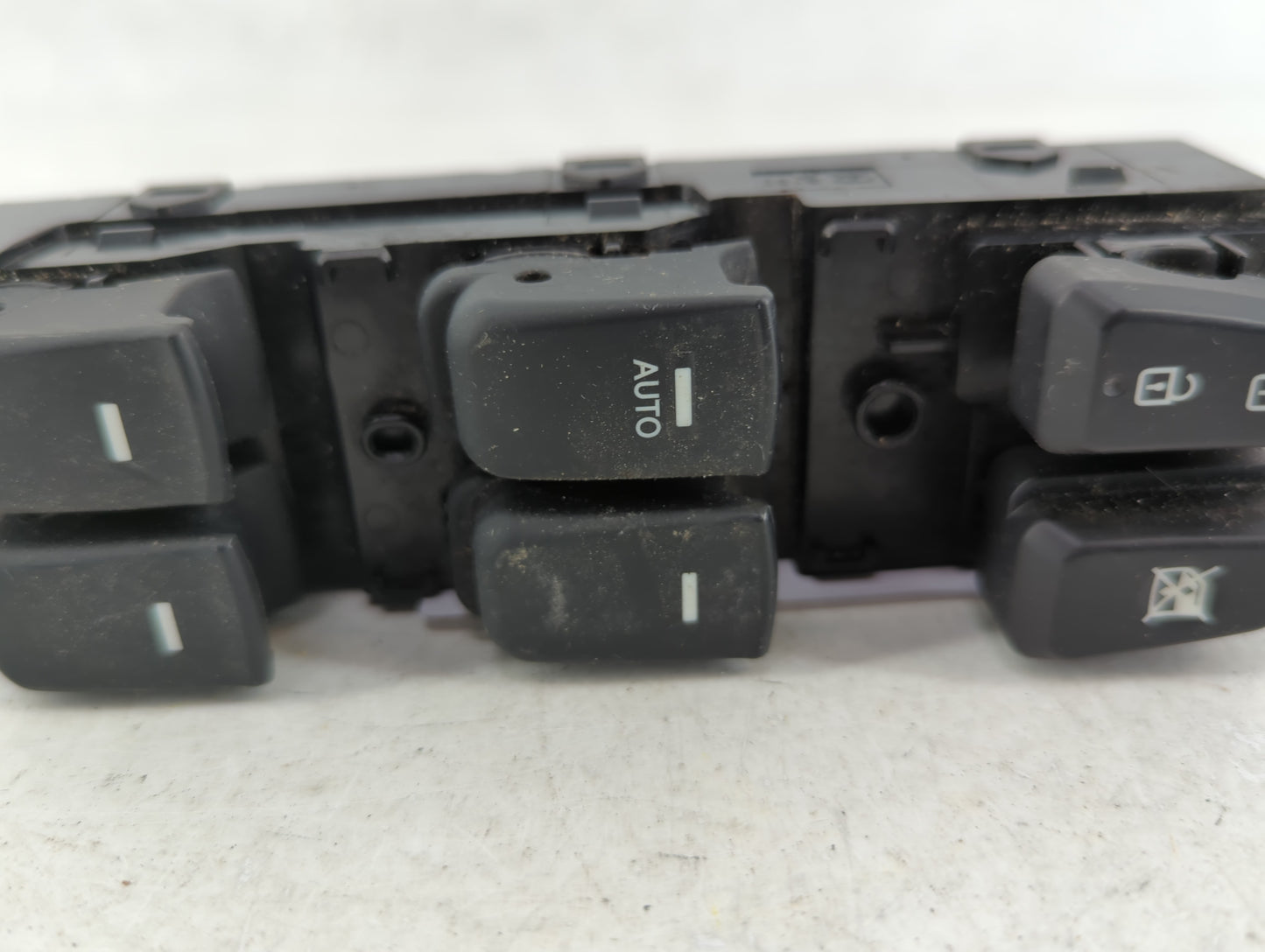 2011-2015 Hyundai Sonata Master Power Window Switch Replacement Driver Side Left P/N:201306020471 Fits OEM Used Auto Parts -