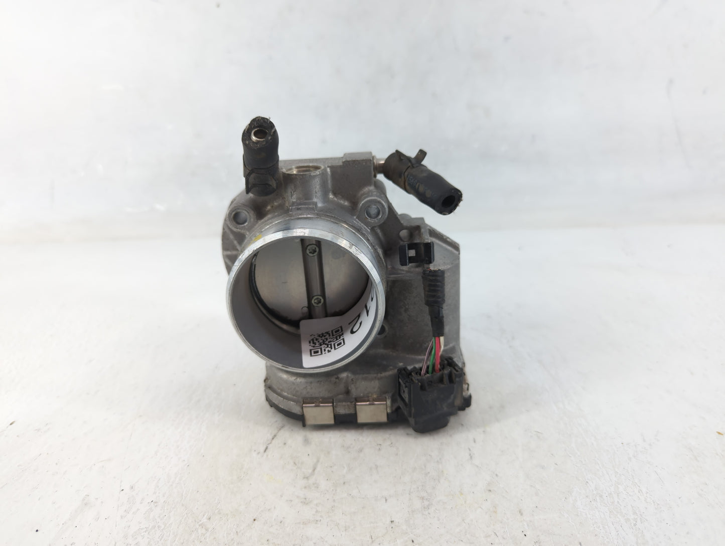 2011-2015 Hyundai Sonata Throttle Body P/N:35100-2G800 Fits Fits 2011 2012 2013 2014 2015 2016 OEM Used Auto Parts - Oemused