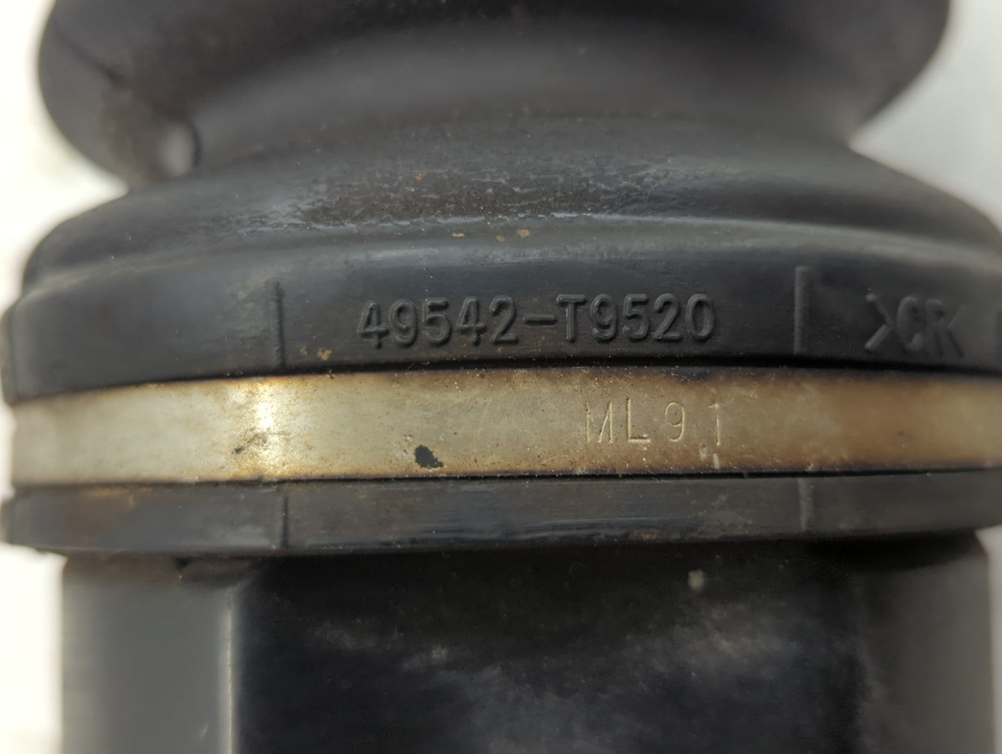 2011-2015 Hyundai Sonata Axle Shaft Front Driver Cv C/v - Oemusedautoparts1.com