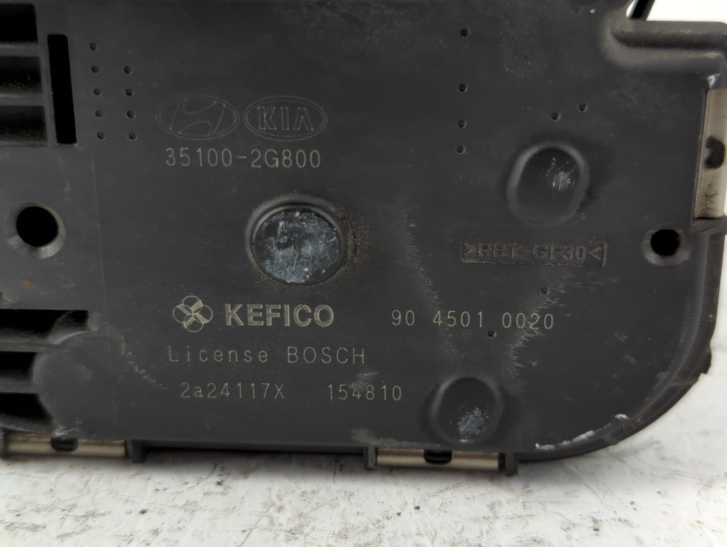 2011-2015 Hyundai Sonata Throttle Body P/N:35100-2G800 Fits Fits 2011 2012 2013 2014 2015 2016 OEM Used Auto Parts - Oemused