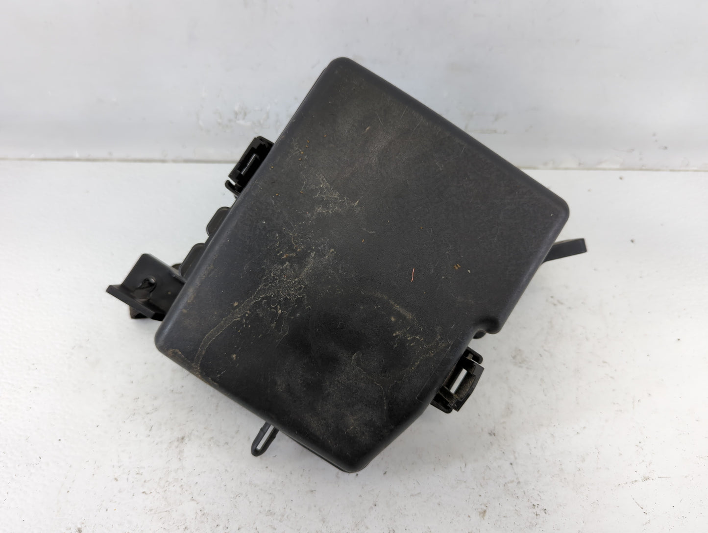 2011-2014 Hyundai Sonata Fusebox Fuse Box Panel Relay Module P/N:91950-3S711 Fits Fits 2011 2012 2013 2014 OEM Used Auto Par