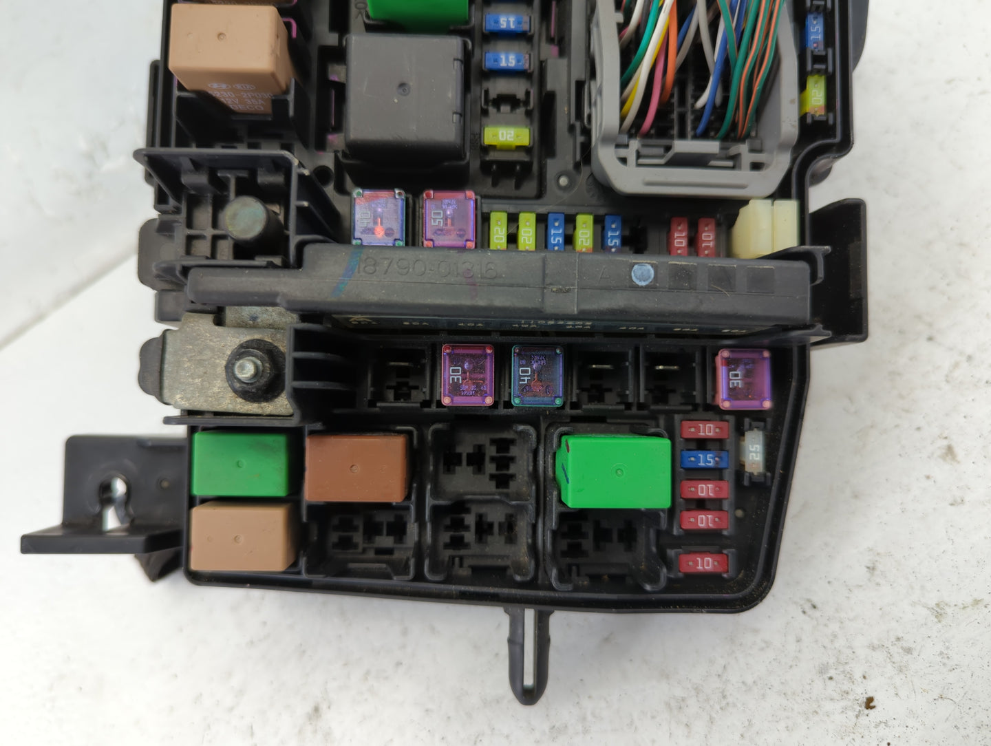 2011-2014 Hyundai Sonata Fusebox Fuse Box Panel Relay Module P/N:91950-3S711 Fits Fits 2011 2012 2013 2014 OEM Used Auto Par