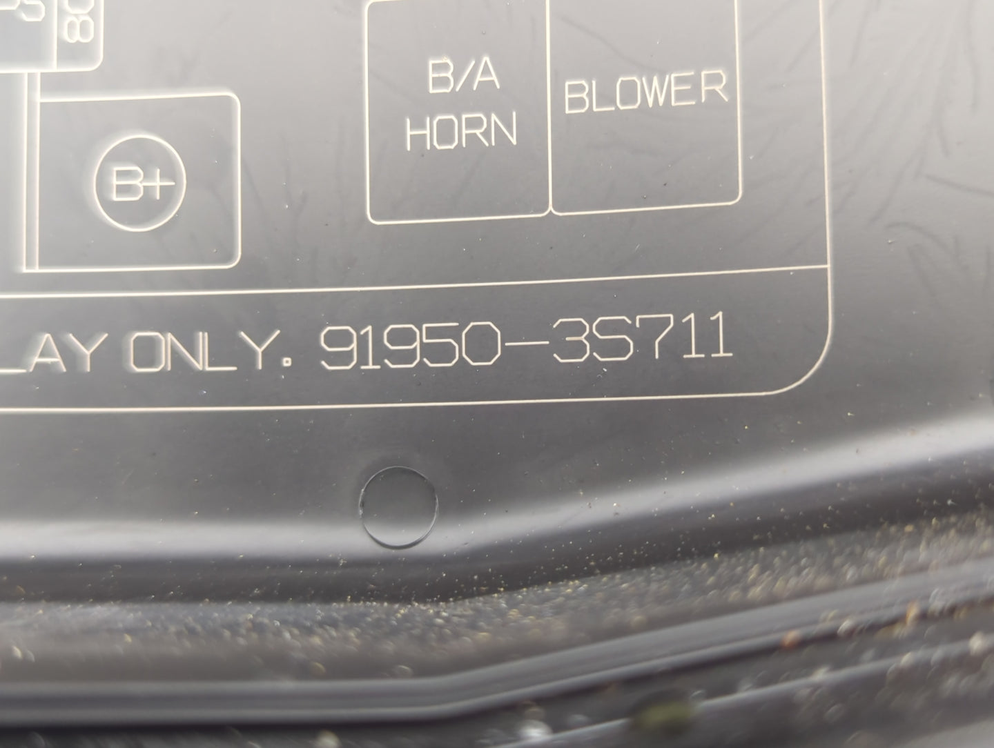 2011-2014 Hyundai Sonata Fusebox Fuse Box Panel Relay Module P/N:91950-3S711 Fits Fits 2011 2012 2013 2014 OEM Used Auto Par
