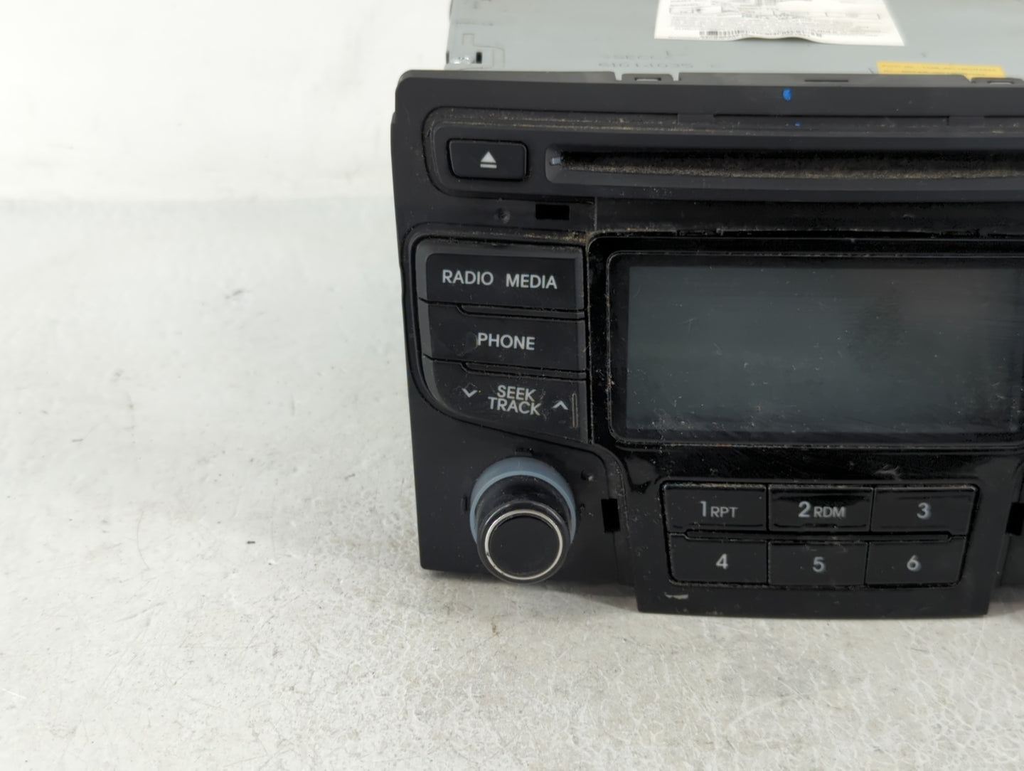 2012-2015 Hyundai Sonata Am Fm Cd Player Radio Receiver - Oemusedautoparts1.com