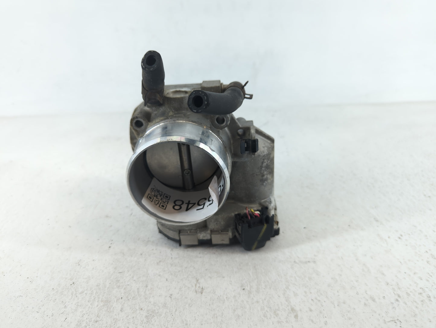 2011-2014 Hyundai Sonata Throttle Body P/N:35100-2G700 Fits Fits 2011 2012 2013 2014 2015 2016 OEM Used Auto Parts - Oemused