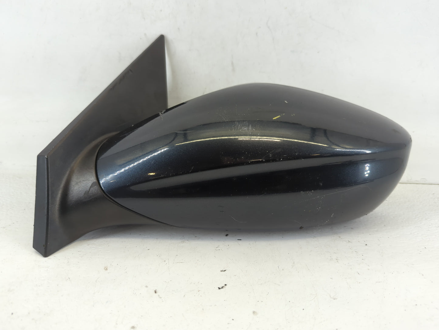 2011-2014 Hyundai Sonata Driver Left Side View Manual Door Mirror - Oemusedautoparts1.com