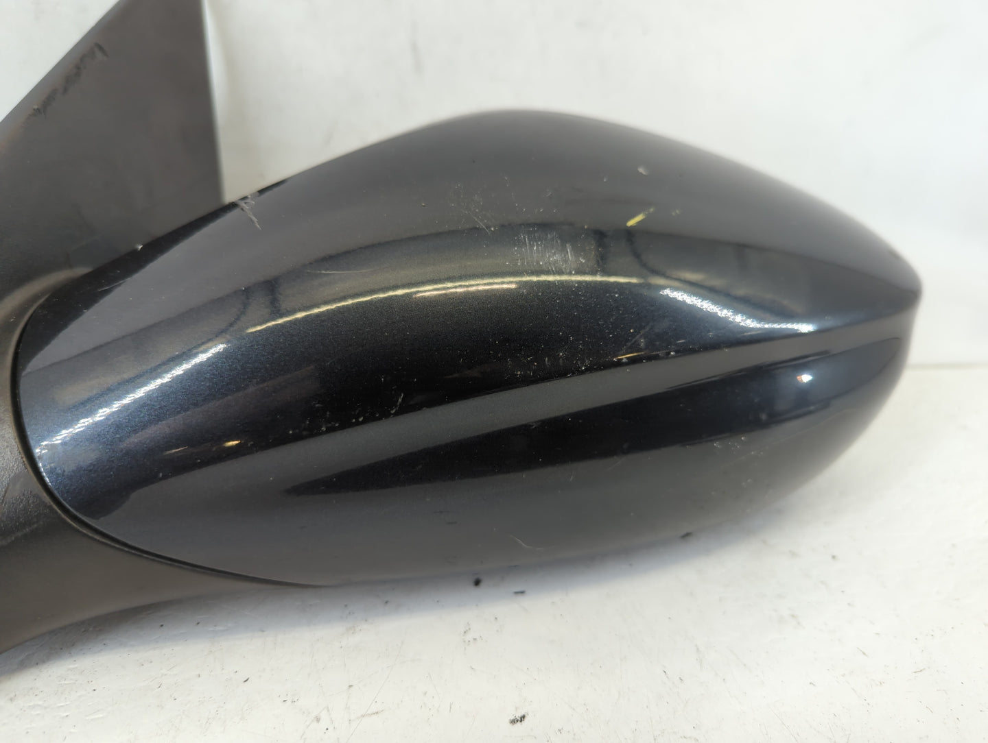 2011-2014 Hyundai Sonata Driver Left Side View Manual Door Mirror - Oemusedautoparts1.com
