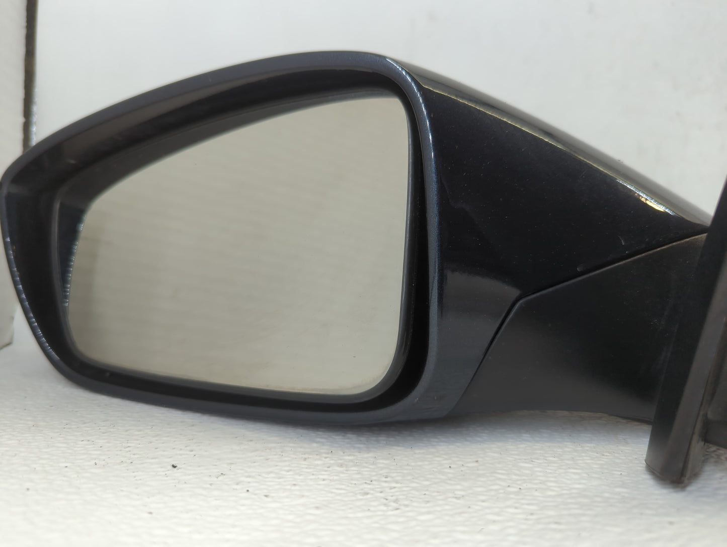 2011-2014 Hyundai Sonata Driver Left Side View Manual Door Mirror - Oemusedautoparts1.com