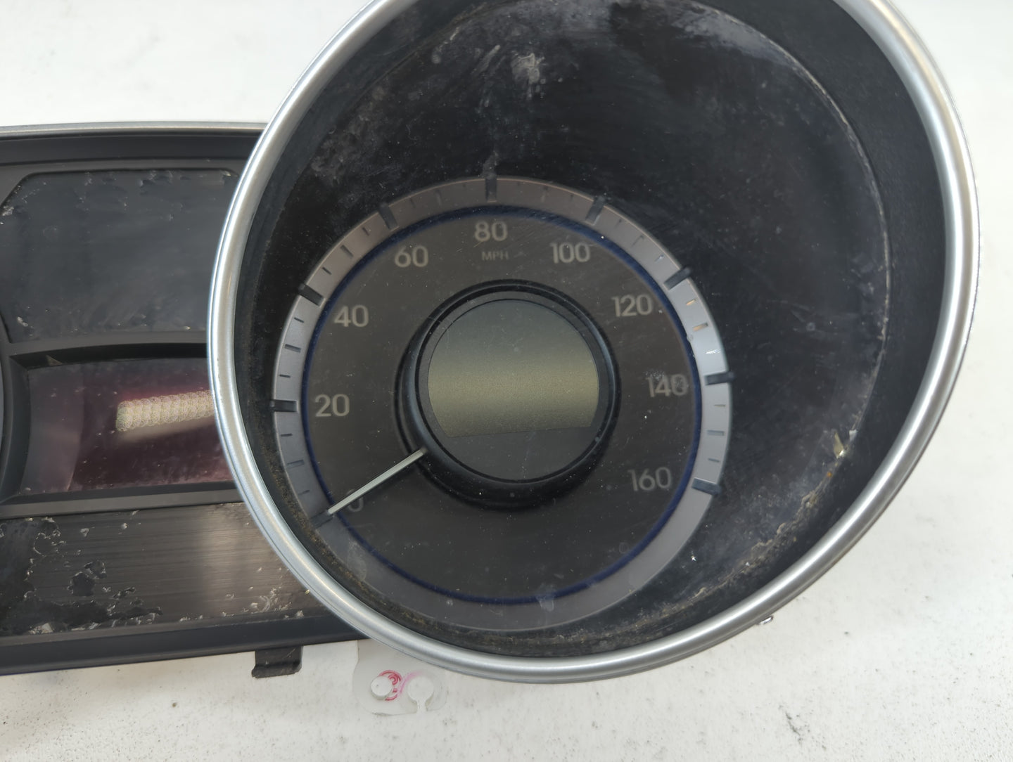 2011-2013 Hyundai Sonata Instrument Cluster Speedometer Gauges P/N:94001-3Q001 Fits Fits 2011 2012 2013 OEM Used Auto Parts 