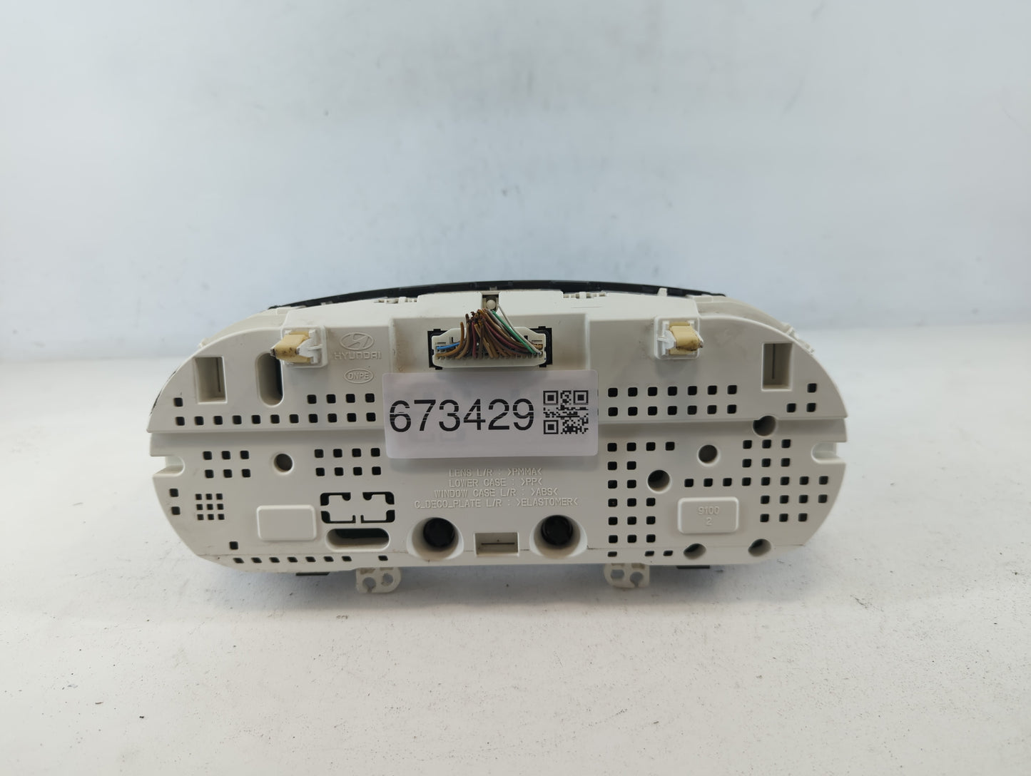 2011-2013 Hyundai Sonata Instrument Cluster Speedometer Gauges P/N:94001-3Q001 Fits Fits 2011 2012 2013 OEM Used Auto Parts 