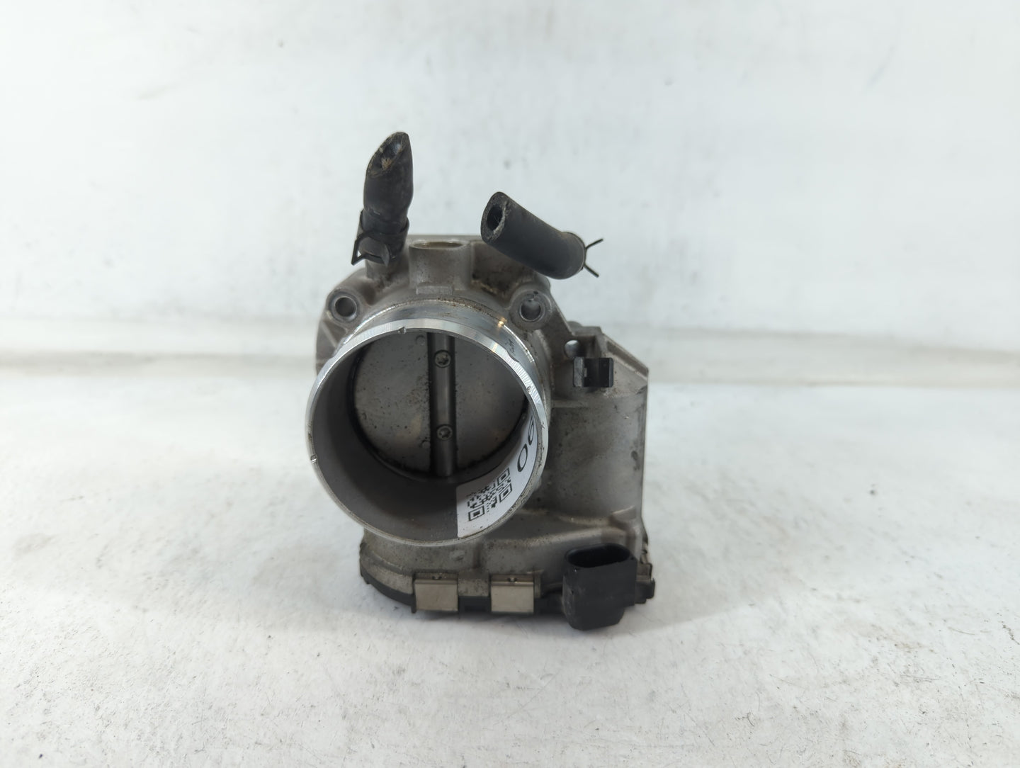 2011-2014 Hyundai Sonata Throttle Body P/N:35100-2G700 Fits Fits 2011 2012 2013 2014 2015 2016 OEM Used Auto Parts - Oemused