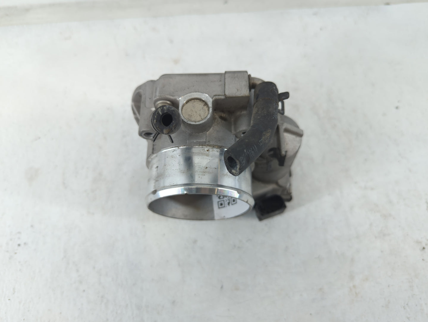 2011-2014 Hyundai Sonata Throttle Body P/N:35100-2G700 Fits Fits 2011 2012 2013 2014 2015 2016 OEM Used Auto Parts - Oemused