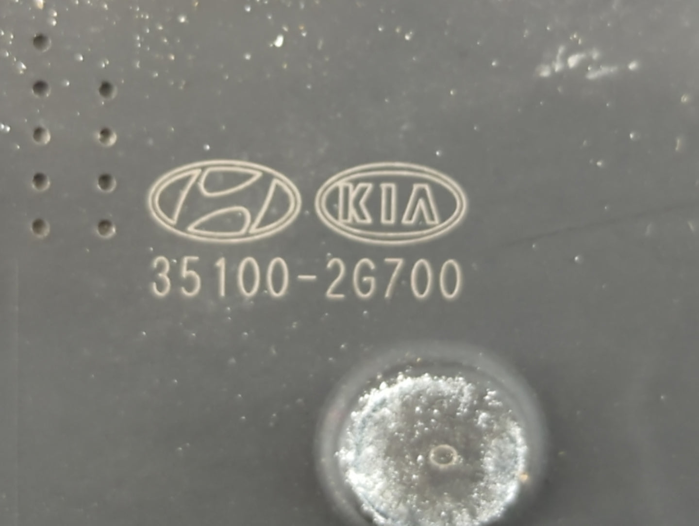 2011-2014 Hyundai Sonata Throttle Body P/N:35100-2G700 Fits Fits 2011 2012 2013 2014 2015 2016 OEM Used Auto Parts - Oemused