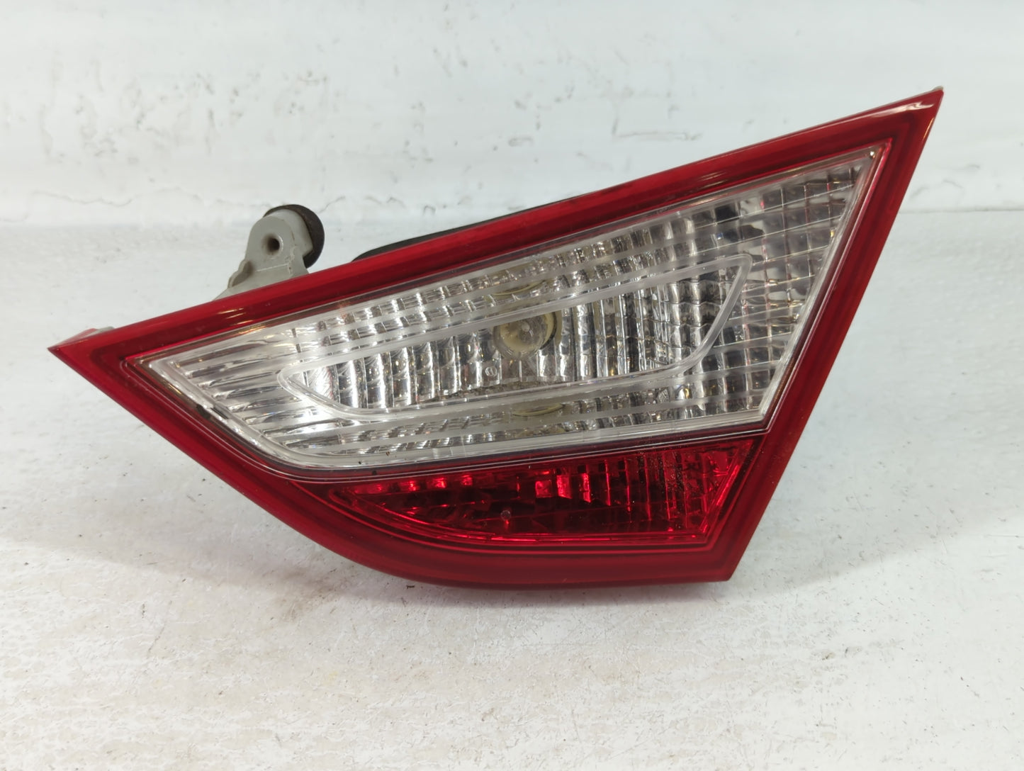 2011-2014 Hyundai Sonata Tail Light Assembly Passenger Right OEM P/N:92404-3Q Fits Fits 2011 2012 2013 2014 OEM Used Auto Pa