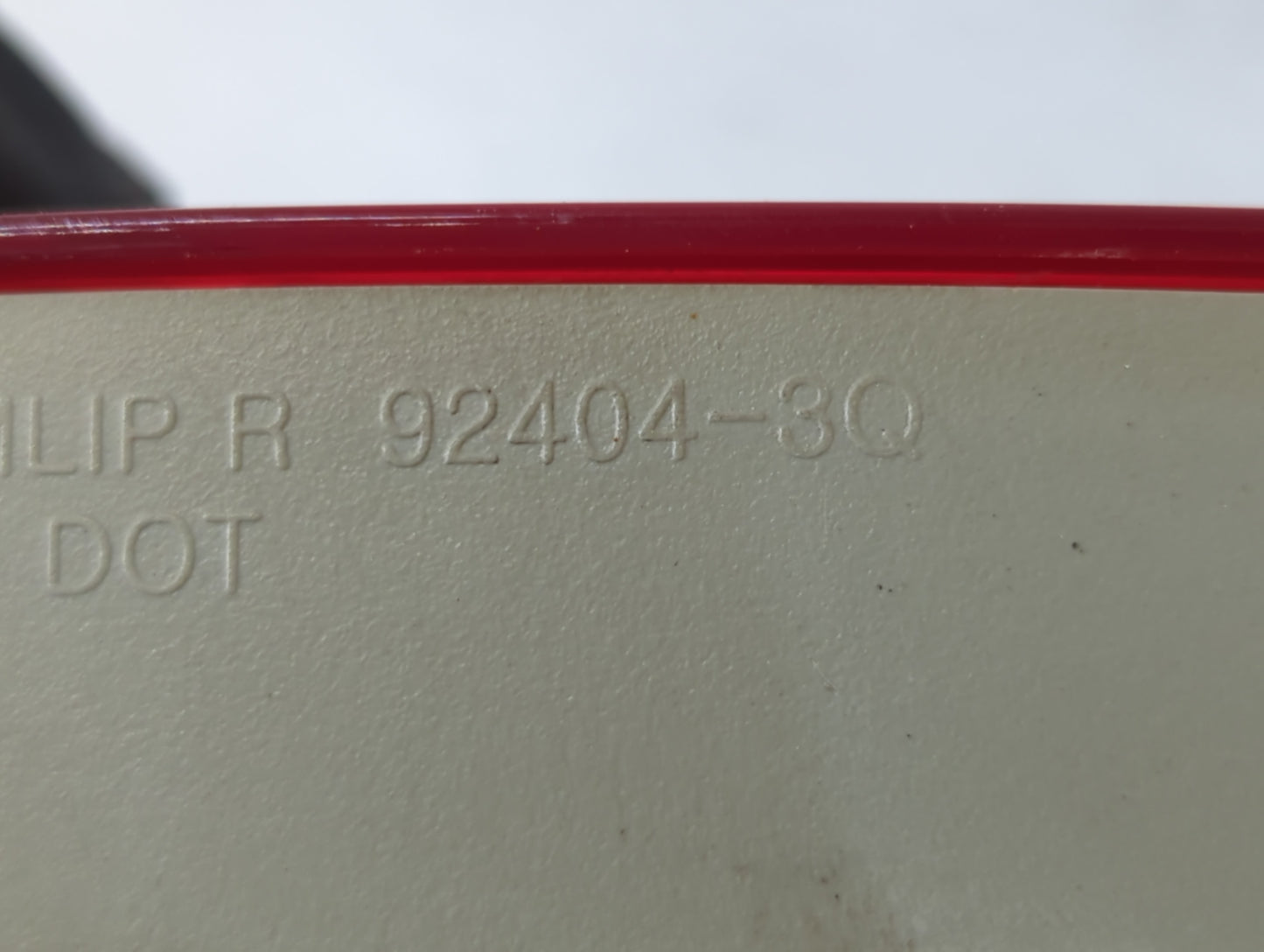 2011-2014 Hyundai Sonata Tail Light Assembly Passenger Right OEM P/N:92404-3Q Fits Fits 2011 2012 2013 2014 OEM Used Auto Pa