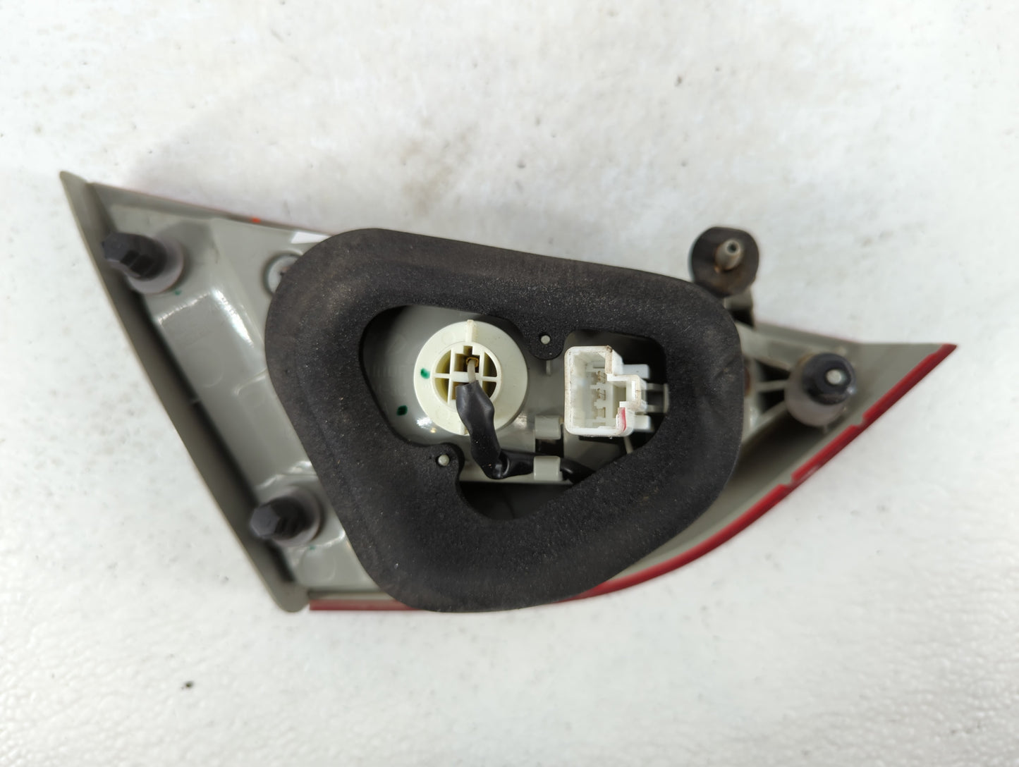 2011-2014 Hyundai Sonata Tail Light Assembly Passenger Right OEM P/N:92404-3Q Fits Fits 2011 2012 2013 2014 OEM Used Auto Pa