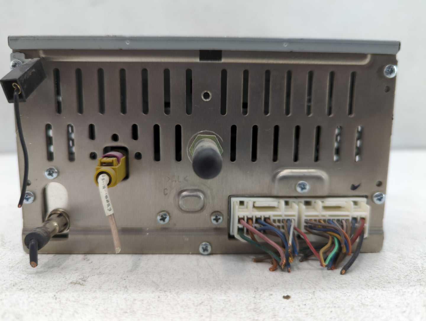 2012-2015 Hyundai Sonata Am Fm Cd Player Radio Receiver - Oemusedautoparts1.com